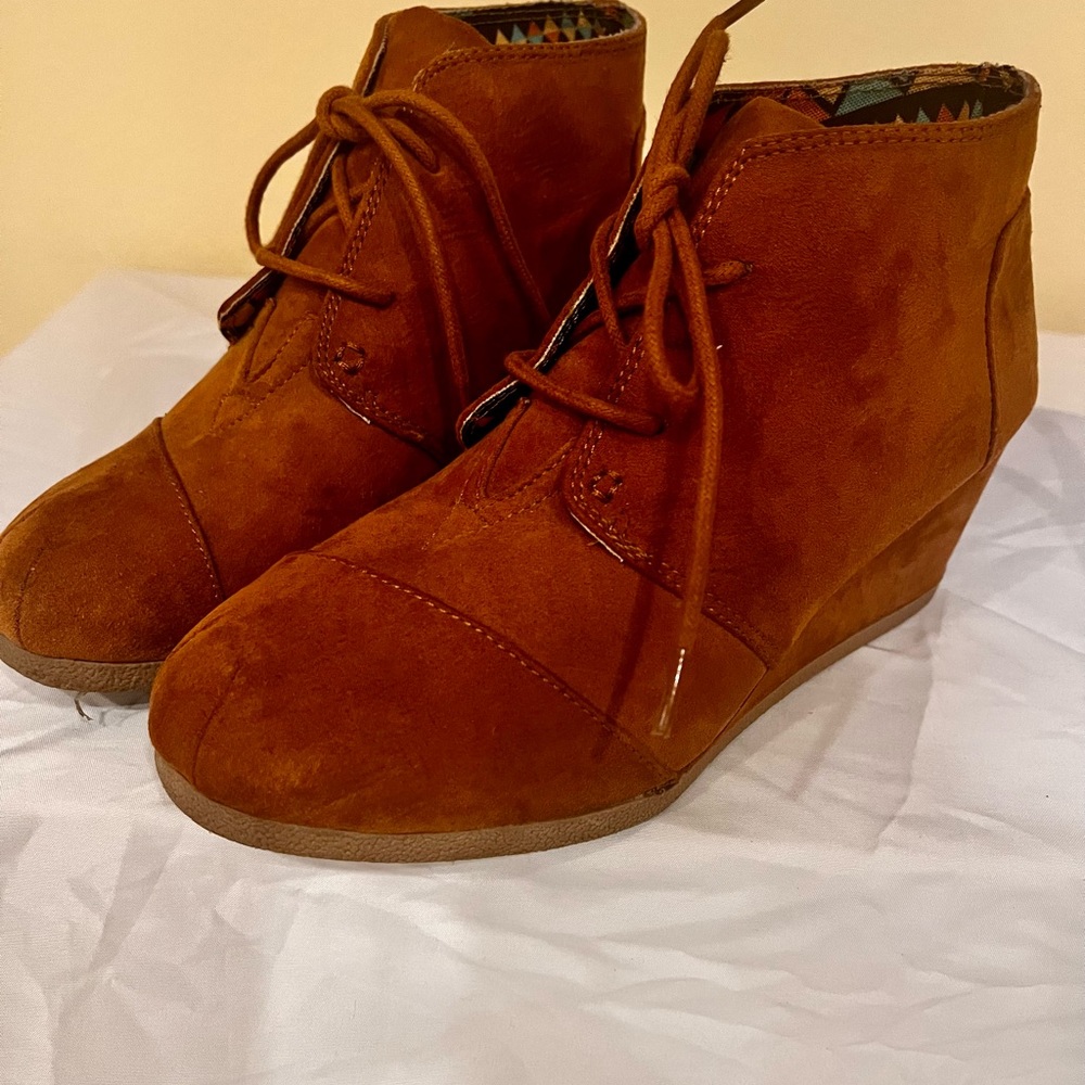 Charlotte Russe Size 6.5 Festival Boots